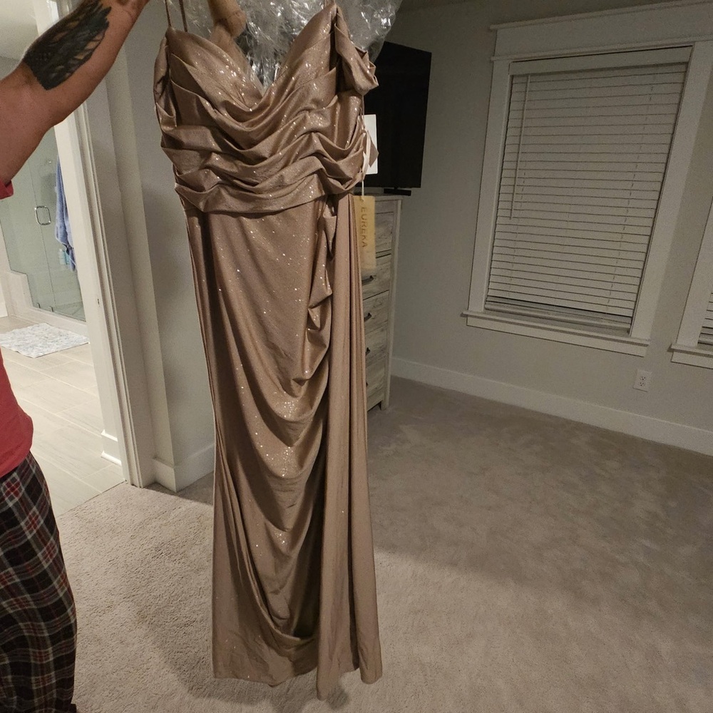 Elegant Gold Evening Gown